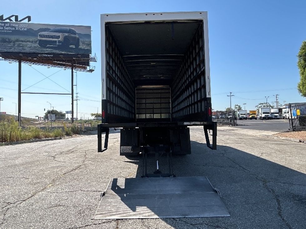 Medium Duty Box Truck-Light and Medium Duty Trucks-Hino-2019-268-Torrance-CA-231,959\n\t\tmiles-$ 47,500 - Image 9
