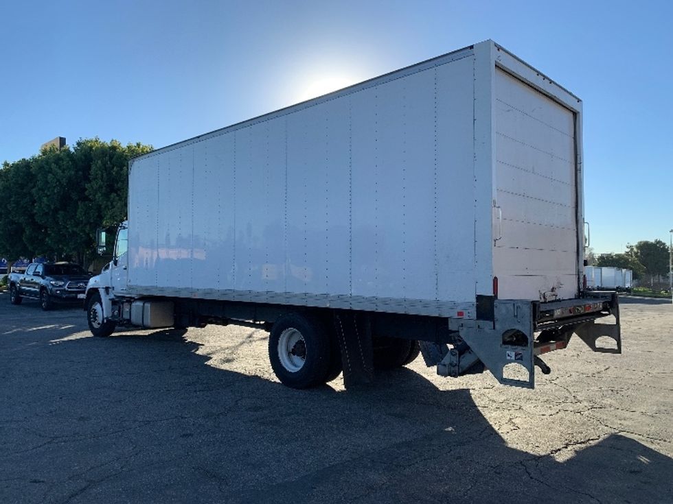 Medium Duty Box Truck-Light and Medium Duty Trucks-Hino-2019-268-Torrance-CA-237,595\n\t\tmiles-$ 42,250 - Image 6