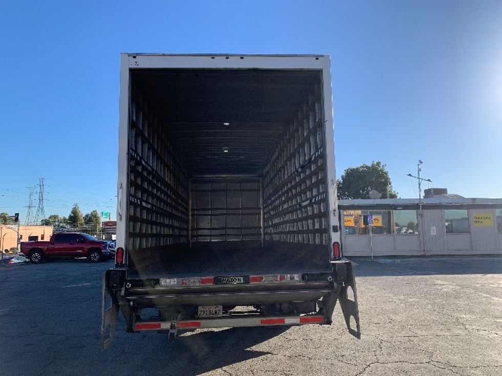 Medium Duty Box Truck-Light and Medium Duty Trucks-Hino-2019-268-Torrance-CA-237,595\n\t\tmiles-$ 42,250 - Image 8