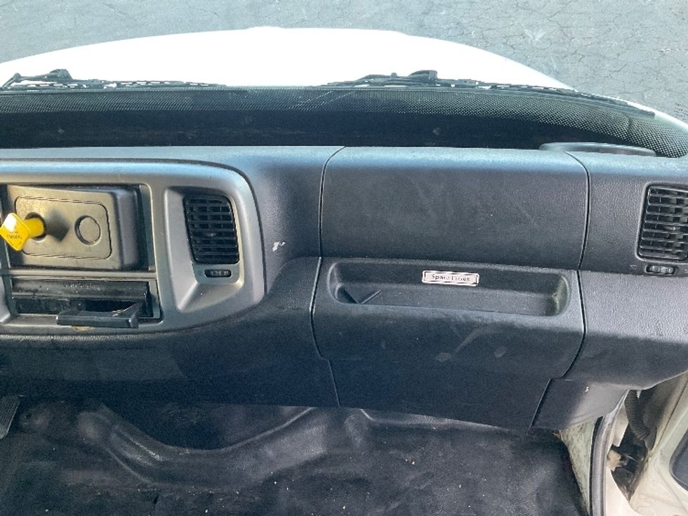 Medium Duty Box Truck-Light and Medium Duty Trucks-Hino-2019-268-Torrance-CA-261,675\n\t\tmiles-$ 40,500 - Image 21