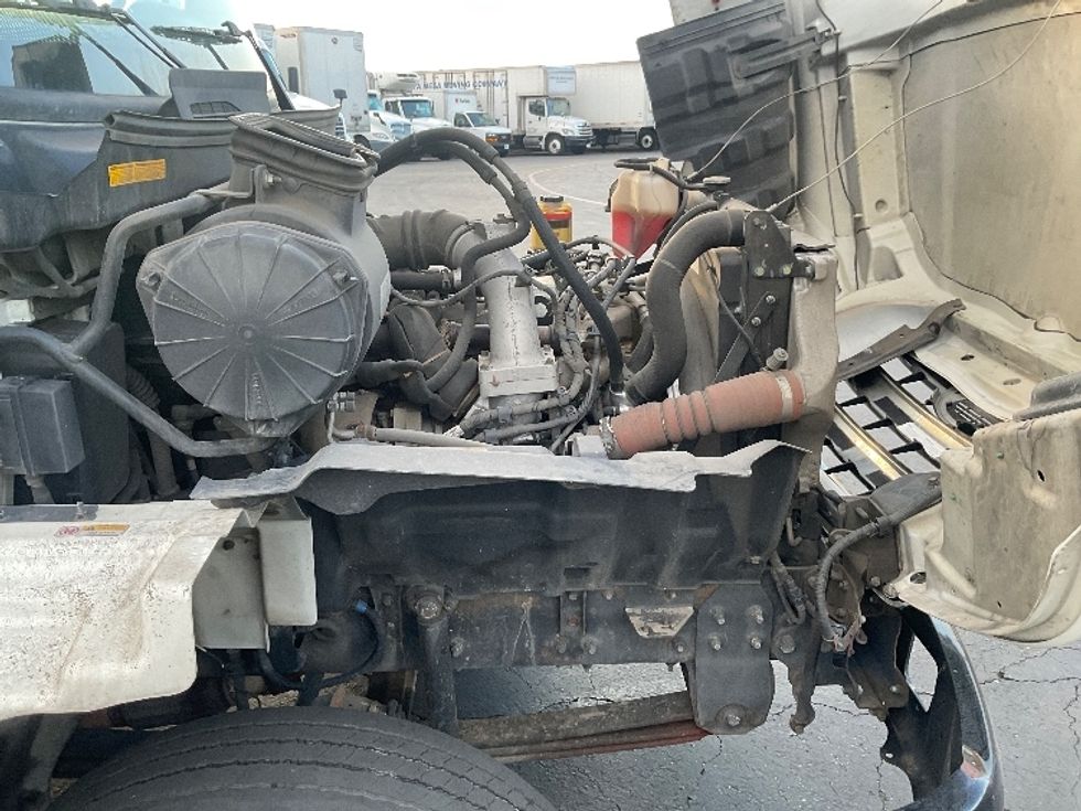 Medium Duty Box Truck-Light and Medium Duty Trucks-Hino-2019-268-Torrance-CA-261,675\n\t\tmiles-$ 40,500 - Image 23