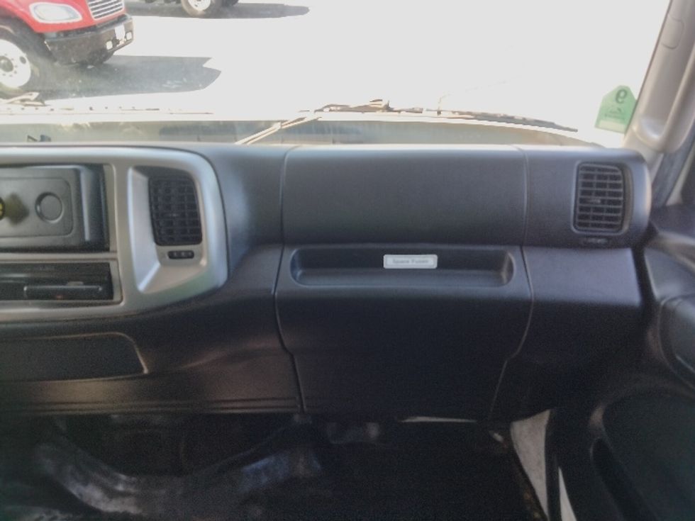 Medium Duty Box Truck-Light and Medium Duty Trucks-Hino-2019-268-Torrance-CA-261,778\n\t\tmiles-$ 44,250 - Image 21