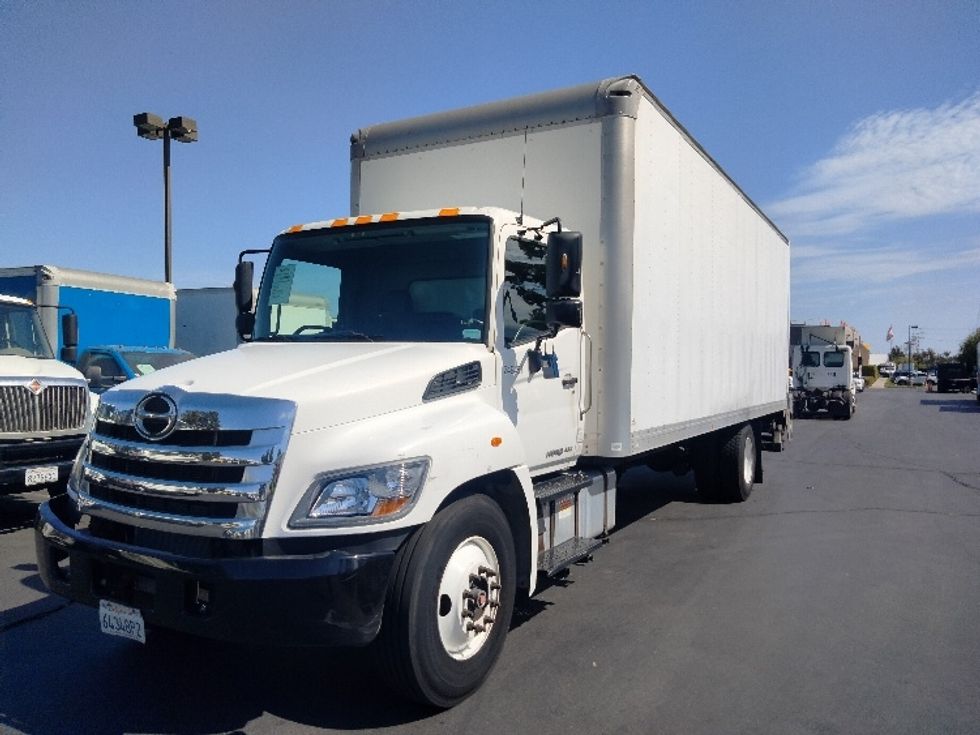 Medium Duty Box Truck-Light and Medium Duty Trucks-Hino-2019-268-Torrance-CA-261,778\n\t\tmiles-$ 44,250 - Image 3