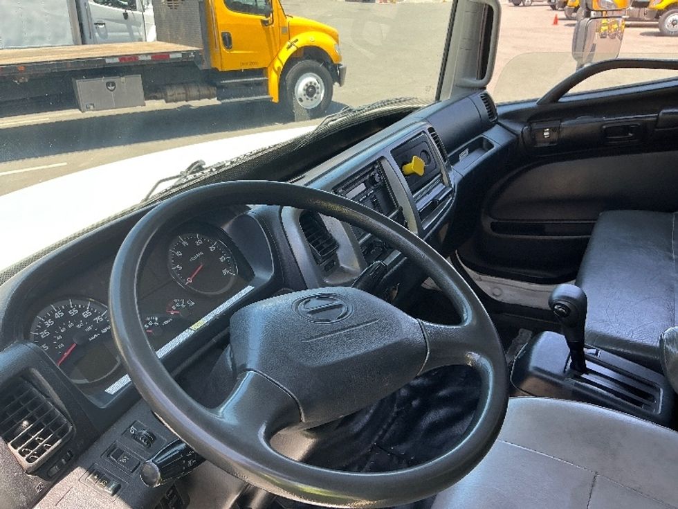 Medium Duty Box Truck-Light and Medium Duty Trucks-Hino-2019-268-Torrance-CA-294,985\n\t\tmiles-$ 32,000 - Image 16