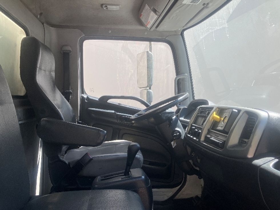Medium Duty Box Truck-Light and Medium Duty Trucks-Hino-2019-268-Torrance-CA-294,985\n\t\tmiles-$ 32,000 - Image 21