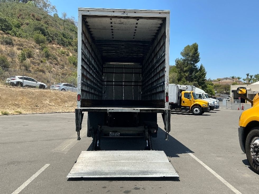 Medium Duty Box Truck-Light and Medium Duty Trucks-Hino-2019-268-Torrance-CA-294,985\n\t\tmiles-$ 32,000 - Image 8