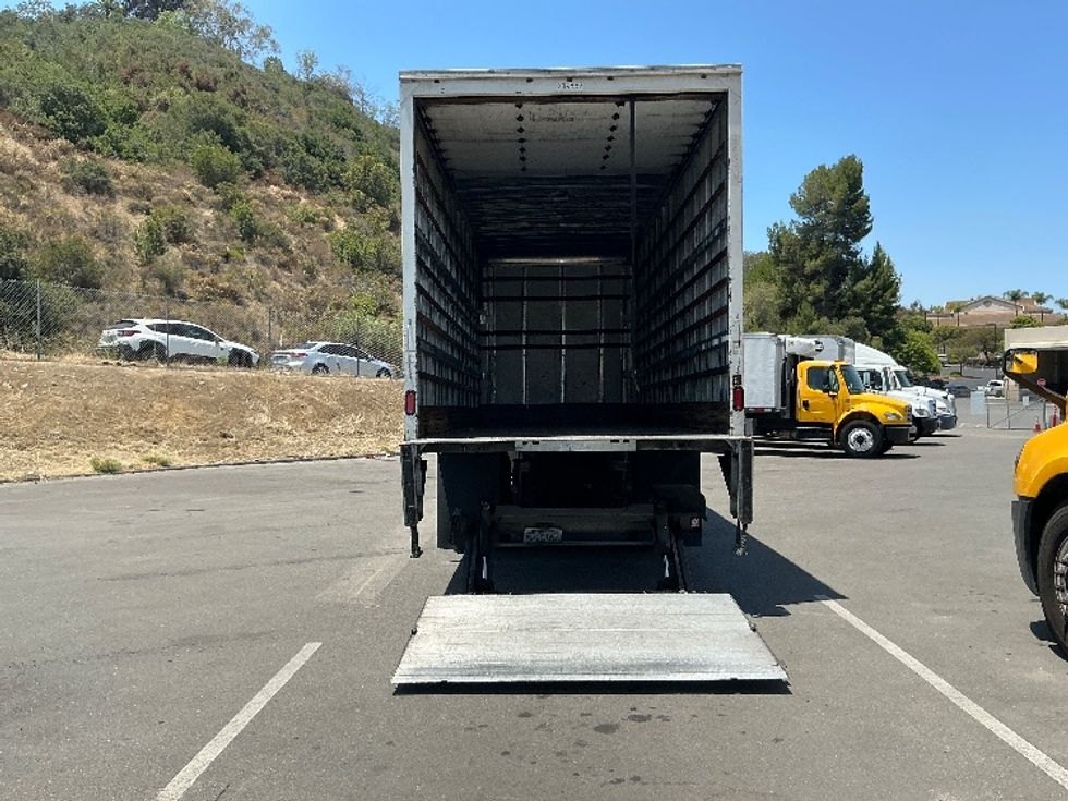 Medium Duty Box Truck-Light and Medium Duty Trucks-Hino-2019-268-Torrance-CA-294,985\n\t\tmiles-$ 32,000 - Image 9