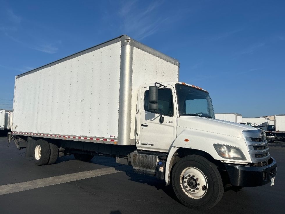 Medium Duty Box Truck-Light and Medium Duty Trucks-Hino-2019-268-Torrance-CA-343,580\n\t\tmiles-$ 23,500 - Image 1