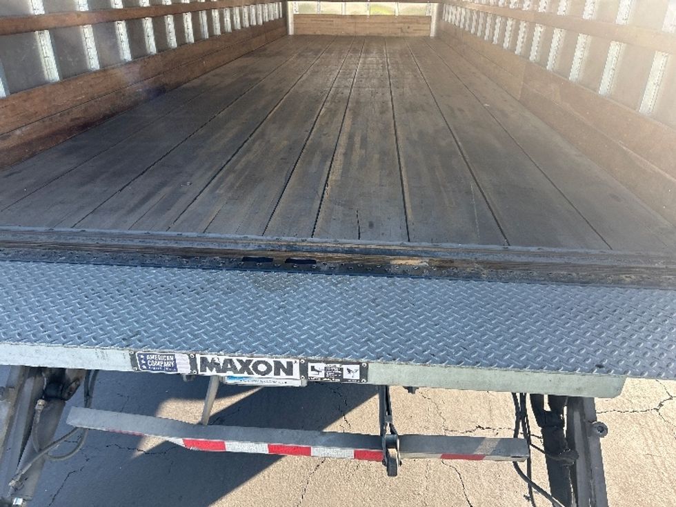 Medium Duty Box Truck-Light and Medium Duty Trucks-Hino-2019-268-Torrance-CA-343,580\n\t\tmiles-$ 23,500 - Image 10