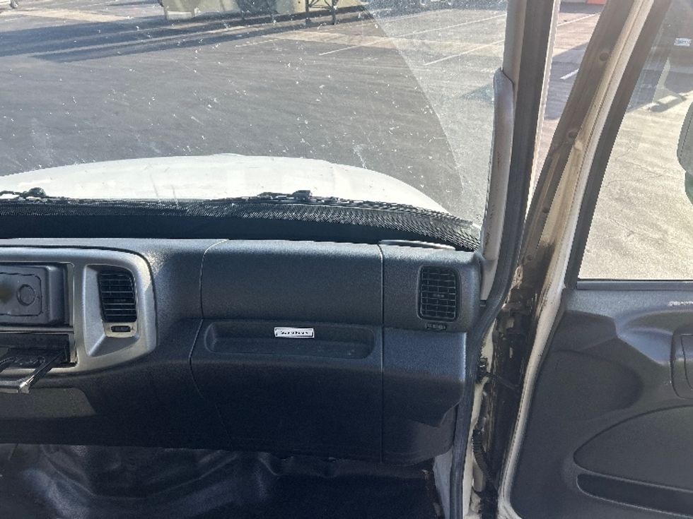 Medium Duty Box Truck-Light and Medium Duty Trucks-Hino-2019-268-Torrance-CA-343,580\n\t\tmiles-$ 23,500 - Image 21