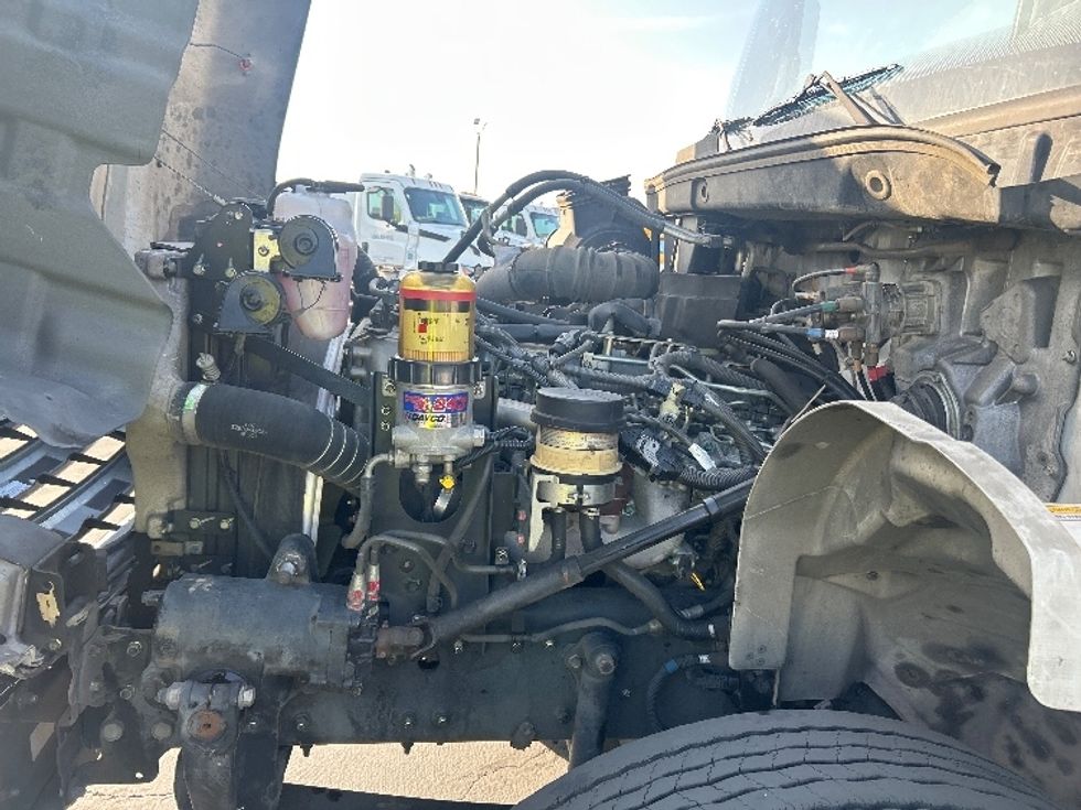 Medium Duty Box Truck-Light and Medium Duty Trucks-Hino-2019-268-Torrance-CA-343,580\n\t\tmiles-$ 23,500 - Image 24