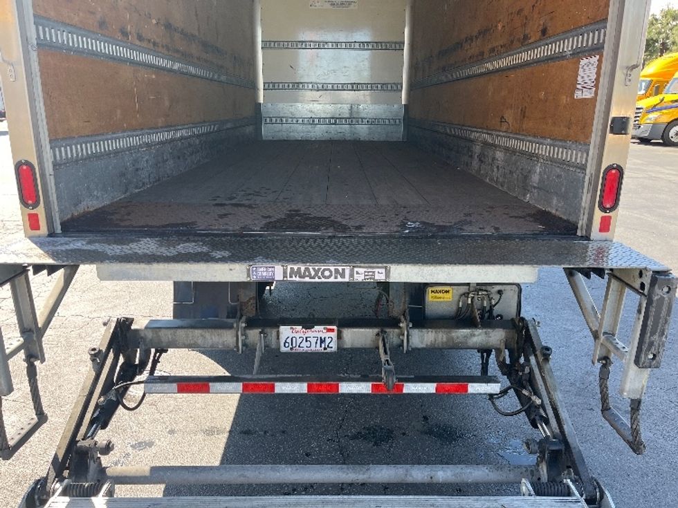 Medium Duty Box Truck-Light and Medium Duty Trucks-Hino-2019-268-Torrance-CA-64,703\n\t\tmiles-$ 53,750 - Image 10