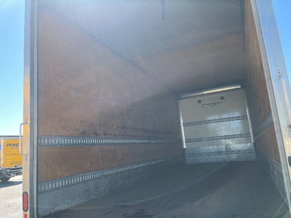 Medium Duty Box Truck-Light and Medium Duty Trucks-Hino-2019-268-Torrance-CA-64,703\n\t\tmiles-$ 53,750 - Image 11