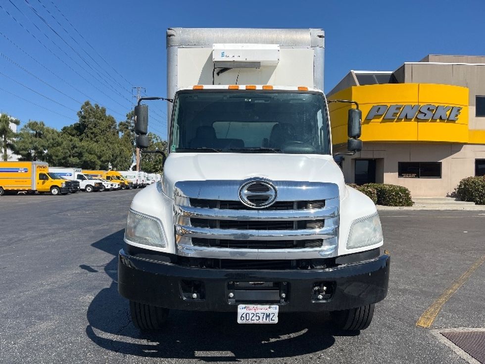 Medium Duty Box Truck-Light and Medium Duty Trucks-Hino-2019-268-Torrance-CA-64,703\n\t\tmiles-$ 53,750 - Image 2