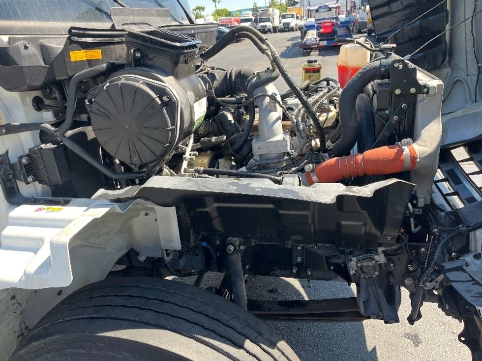 Medium Duty Box Truck-Light and Medium Duty Trucks-Hino-2019-268-Torrance-CA-64,703\n\t\tmiles-$ 53,750 - Image 23