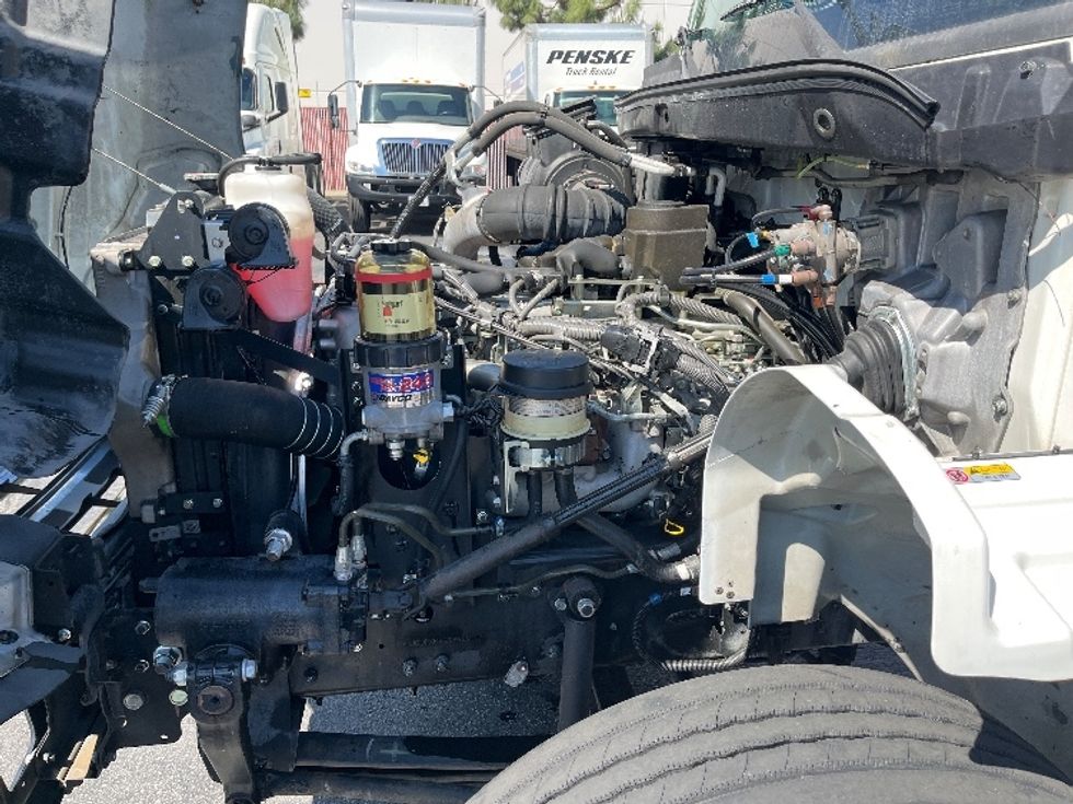 Medium Duty Box Truck-Light and Medium Duty Trucks-Hino-2019-268-Torrance-CA-64,703\n\t\tmiles-$ 53,750 - Image 24