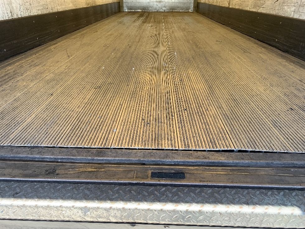 Medium Duty Box Truck-Light and Medium Duty Trucks-Hino-2019-268-Torrance-CA-69,193\n\t\tmiles-$ 61,500 - Image 10