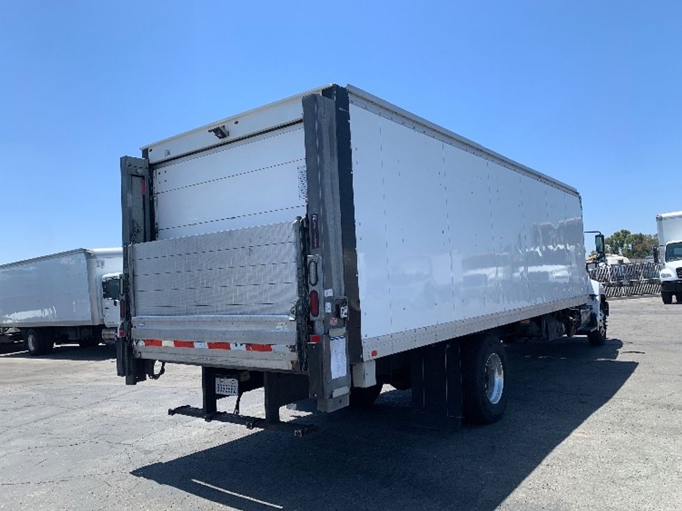 Medium Duty Box Truck-Light and Medium Duty Trucks-Hino-2019-268-Torrance-CA-69,193\n\t\tmiles-$ 61,500 - Image 13