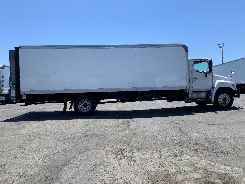 Medium Duty Box Truck-Light and Medium Duty Trucks-Hino-2019-268-Torrance-CA-69,193\n\t\tmiles-$ 61,500 - Image 15