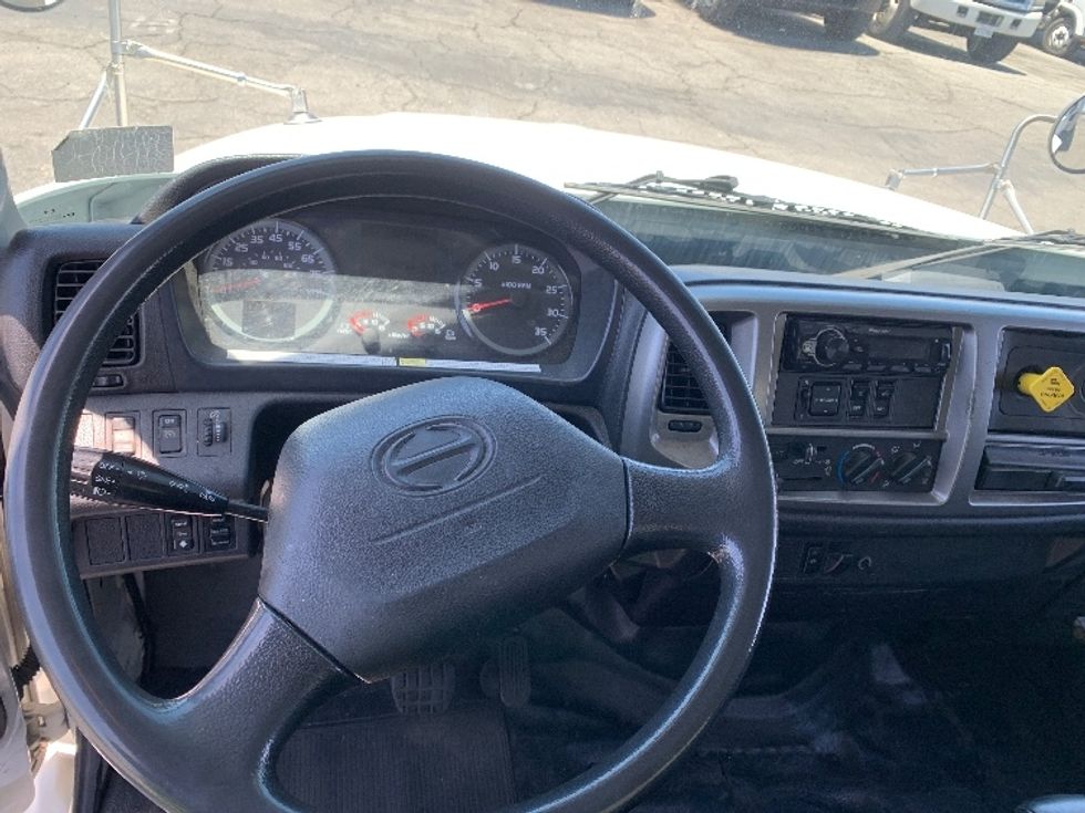 Medium Duty Box Truck-Light and Medium Duty Trucks-Hino-2019-268-Torrance-CA-69,193\n\t\tmiles-$ 61,500 - Image 17