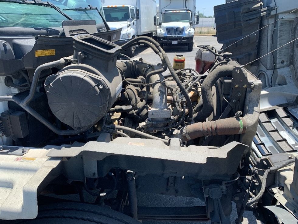 Medium Duty Box Truck-Light and Medium Duty Trucks-Hino-2019-268-Torrance-CA-69,193\n\t\tmiles-$ 61,500 - Image 23
