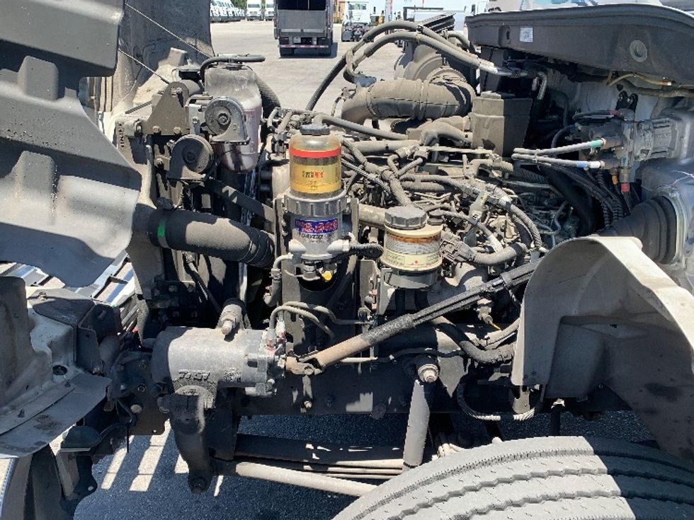 Medium Duty Box Truck-Light and Medium Duty Trucks-Hino-2019-268-Torrance-CA-69,193\n\t\tmiles-$ 61,500 - Image 24