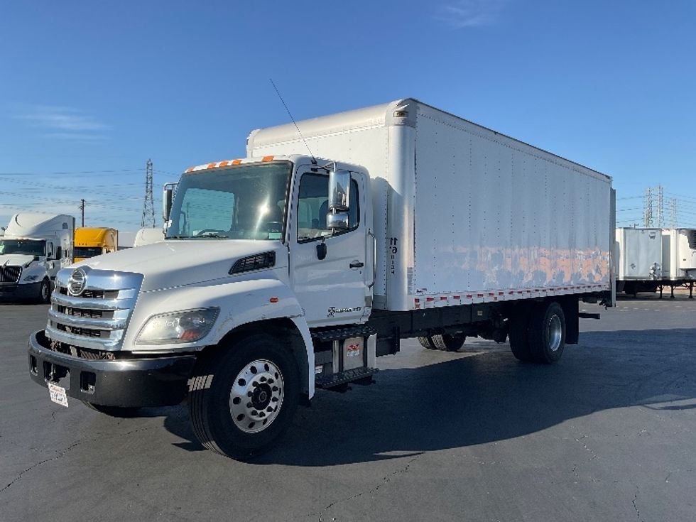 Medium Duty Box Truck-Light and Medium Duty Trucks-Hino-2019-268-Torrance-CA-92,493\n\t\tmiles-$ 61,500 - Image 3