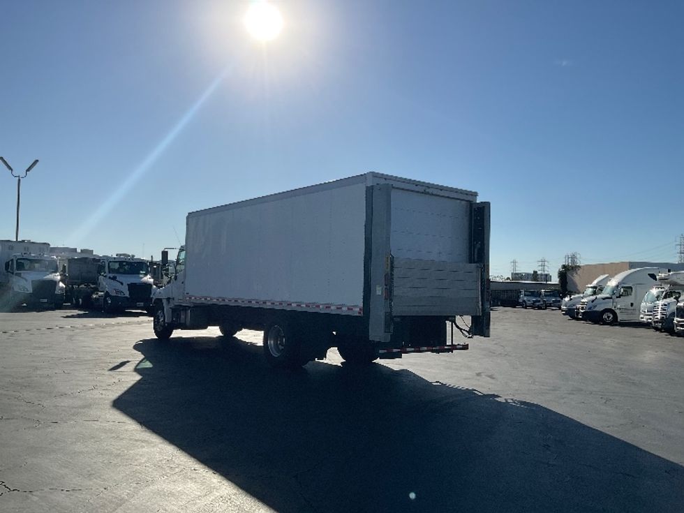 Medium Duty Box Truck-Light and Medium Duty Trucks-Hino-2019-268-Torrance-CA-92,493\n\t\tmiles-$ 61,500 - Image 6