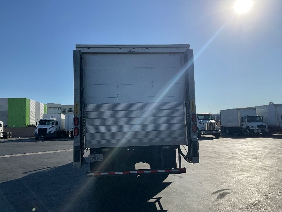 Medium Duty Box Truck-Light and Medium Duty Trucks-Hino-2019-268-Torrance-CA-92,493\n\t\tmiles-$ 61,500 - Image 7
