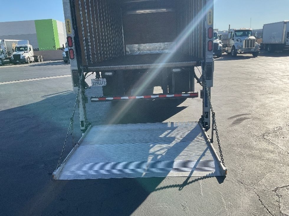 Medium Duty Box Truck-Light and Medium Duty Trucks-Hino-2019-268-Torrance-CA-92,493\n\t\tmiles-$ 61,500 - Image 9