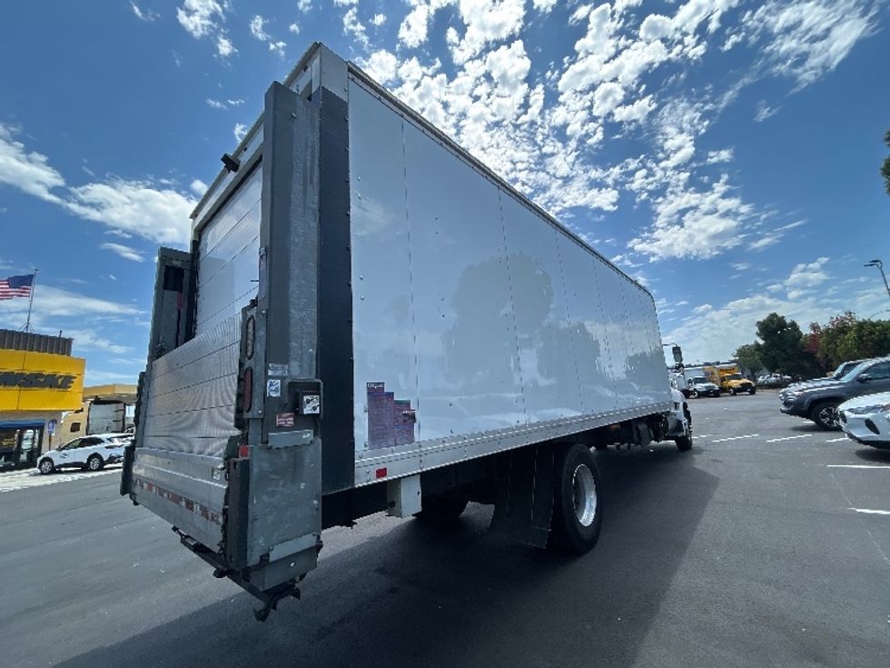 Medium Duty Box Truck-Light and Medium Duty Trucks-Hino-2019-268-Torrance-CA-95,365\n\t\tmiles-$ 64,750 - Image 12
