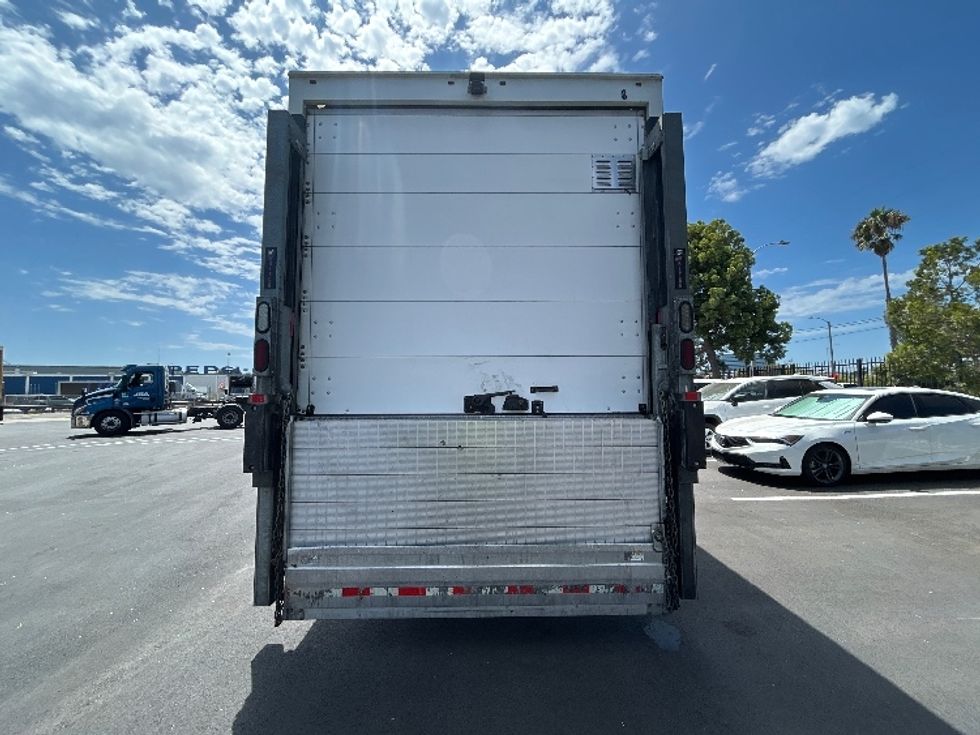 Medium Duty Box Truck-Light and Medium Duty Trucks-Hino-2019-268-Torrance-CA-95,365\n\t\tmiles-$ 64,750 - Image 7