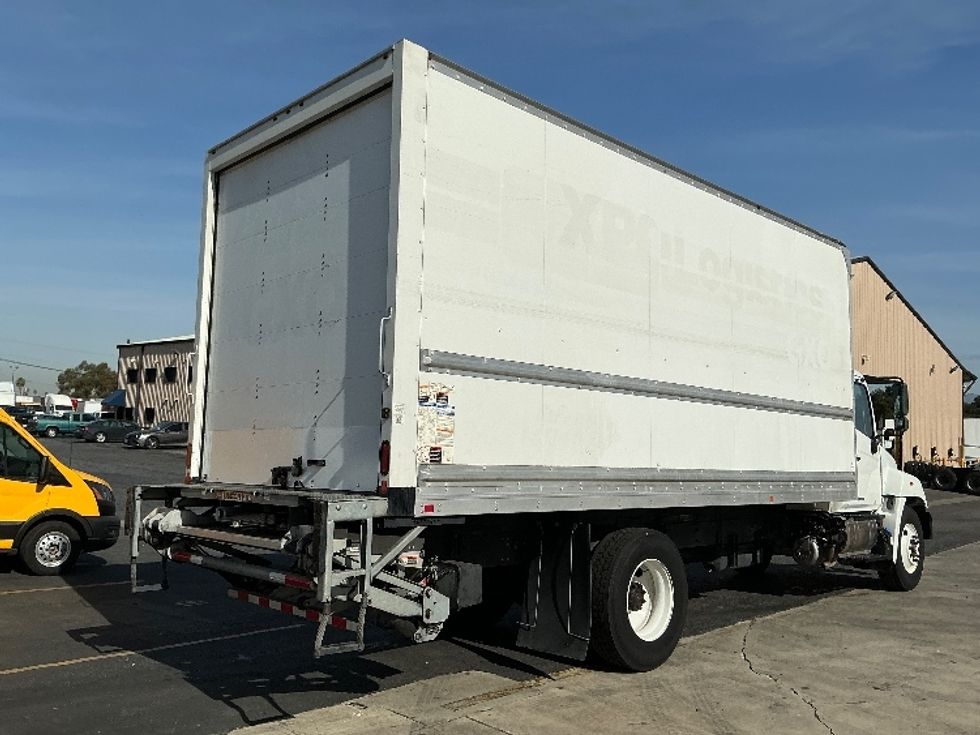 Medium Duty Box Truck-Light and Medium Duty Trucks-Hino-2019-268-Torrance-CA-95,692\n\t\tmiles-$ 51,500 - Image 13