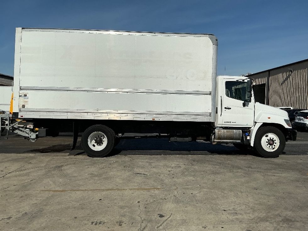 Medium Duty Box Truck-Light and Medium Duty Trucks-Hino-2019-268-Torrance-CA-95,692\n\t\tmiles-$ 51,500 - Image 15