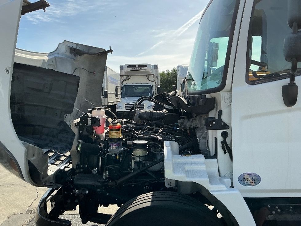 Medium Duty Box Truck-Light and Medium Duty Trucks-Hino-2019-268-Torrance-CA-95,692\n\t\tmiles-$ 51,500 - Image 24