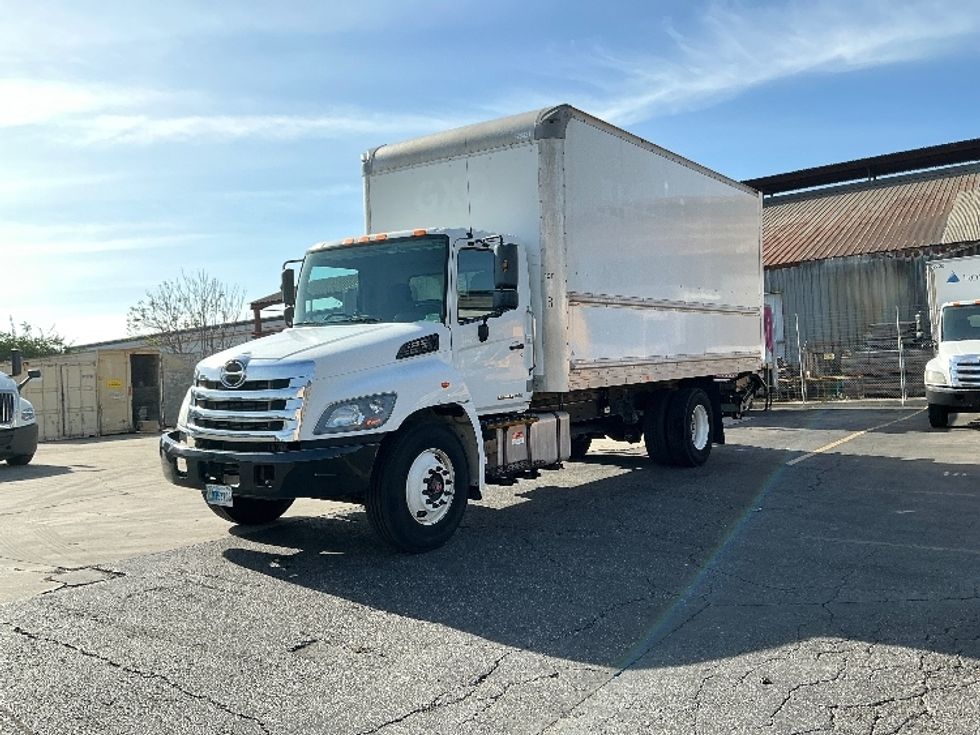 Medium Duty Box Truck-Light and Medium Duty Trucks-Hino-2019-268-Torrance-CA-95,692\n\t\tmiles-$ 51,500 - Image 3