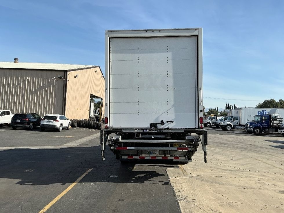 Medium Duty Box Truck-Light and Medium Duty Trucks-Hino-2019-268-Torrance-CA-95,692\n\t\tmiles-$ 51,500 - Image 7