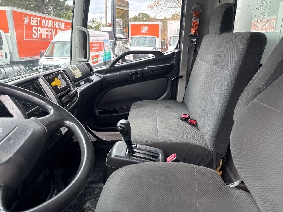 Medium Duty Box Truck-Light and Medium Duty Trucks-Hino-2019-268-Tukwila-WA-155,600\n\t\tmiles-$ 54,500 - Image 18