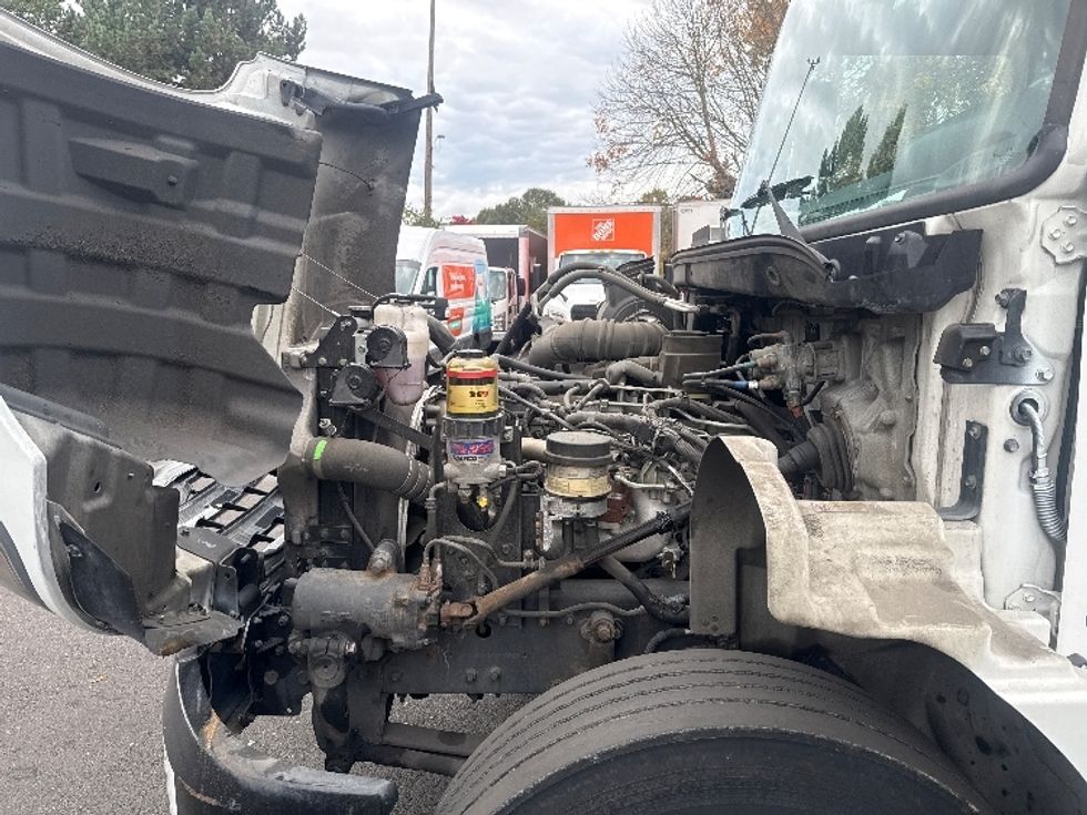 Medium Duty Box Truck-Light and Medium Duty Trucks-Hino-2019-268-Tukwila-WA-155,600\n\t\tmiles-$ 54,500 - Image 23