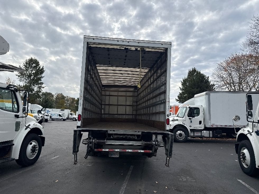 Medium Duty Box Truck-Light and Medium Duty Trucks-Hino-2019-268-Tukwila-WA-155,600\n\t\tmiles-$ 54,500 - Image 8