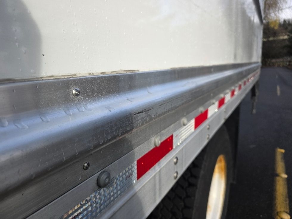 Medium Duty Box Truck-Light and Medium Duty Trucks-Hino-2019-268-Tukwila-WA-174,607\n\t\tmiles-$ 51,500 - Image 26