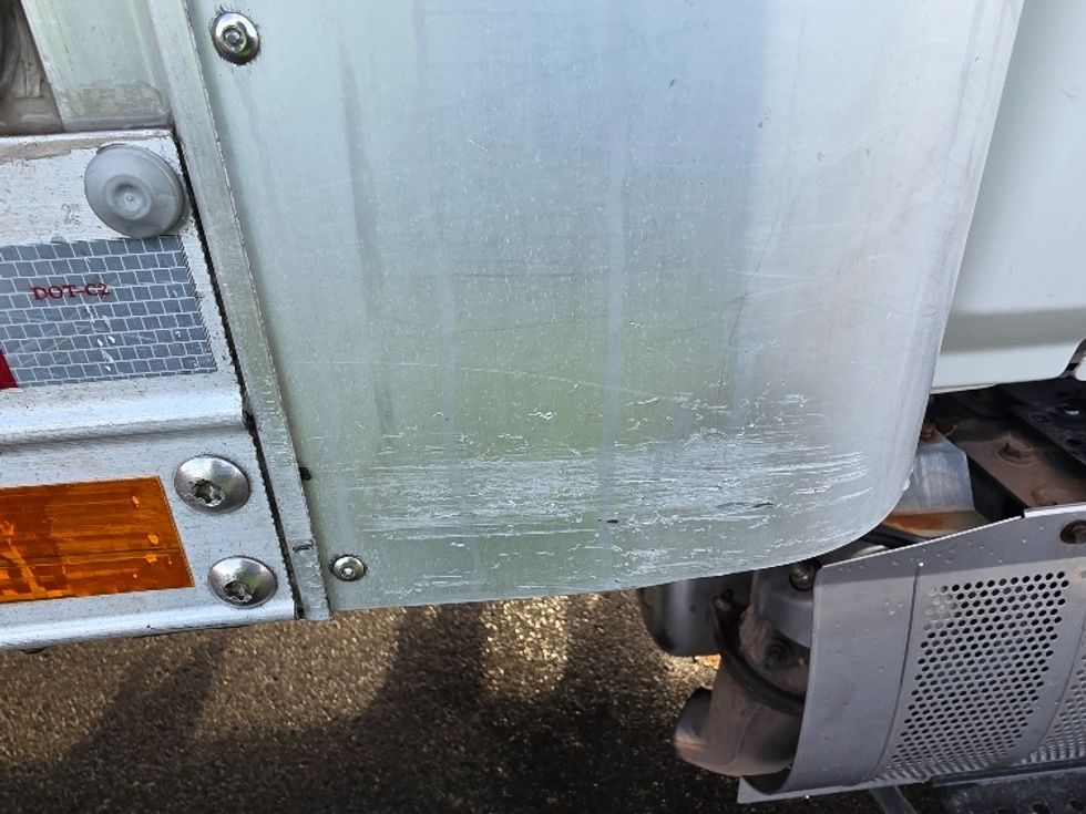 Medium Duty Box Truck-Light and Medium Duty Trucks-Hino-2019-268-Tukwila-WA-174,607\n\t\tmiles-$ 51,500 - Image 27