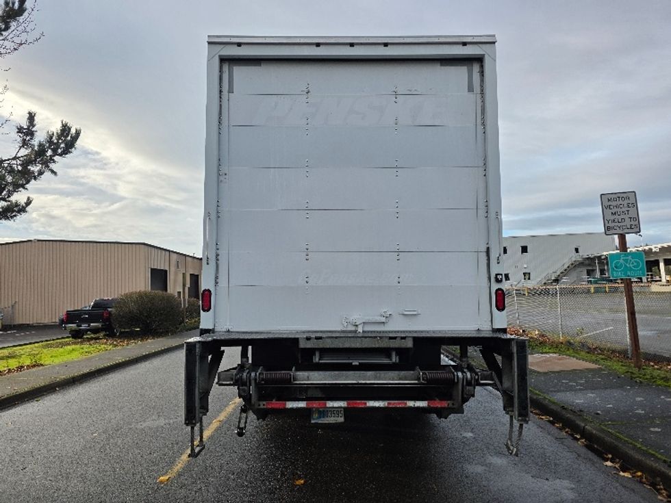 Medium Duty Box Truck-Light and Medium Duty Trucks-Hino-2019-268-Tukwila-WA-174,607\n\t\tmiles-$ 51,500 - Image 7