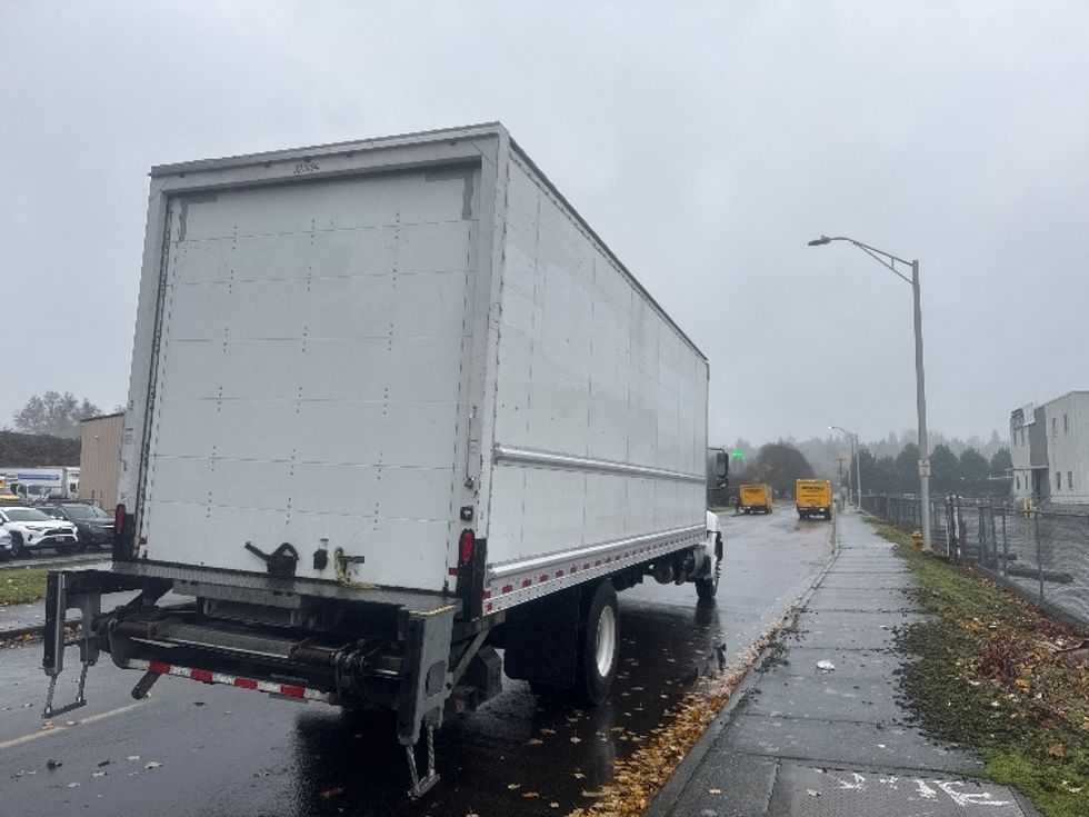 Medium Duty Box Truck-Light and Medium Duty Trucks-Hino-2019-268-Tukwila-WA-204,863\n\t\tmiles-$ 46,750 - Image 1