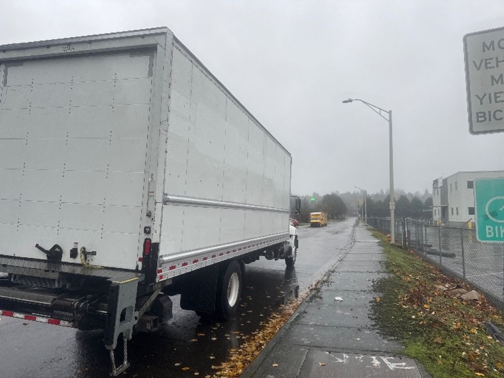 Medium Duty Box Truck-Light and Medium Duty Trucks-Hino-2019-268-Tukwila-WA-204,863\n\t\tmiles-$ 46,750 - Image 10