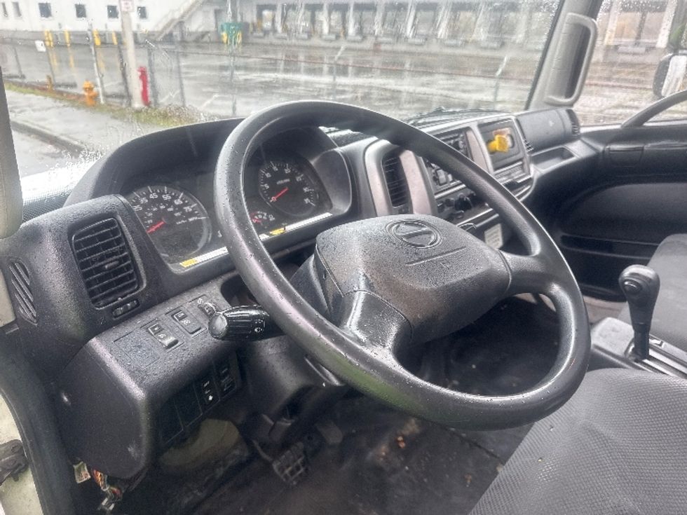Medium Duty Box Truck-Light and Medium Duty Trucks-Hino-2019-268-Tukwila-WA-204,863\n\t\tmiles-$ 46,750 - Image 14