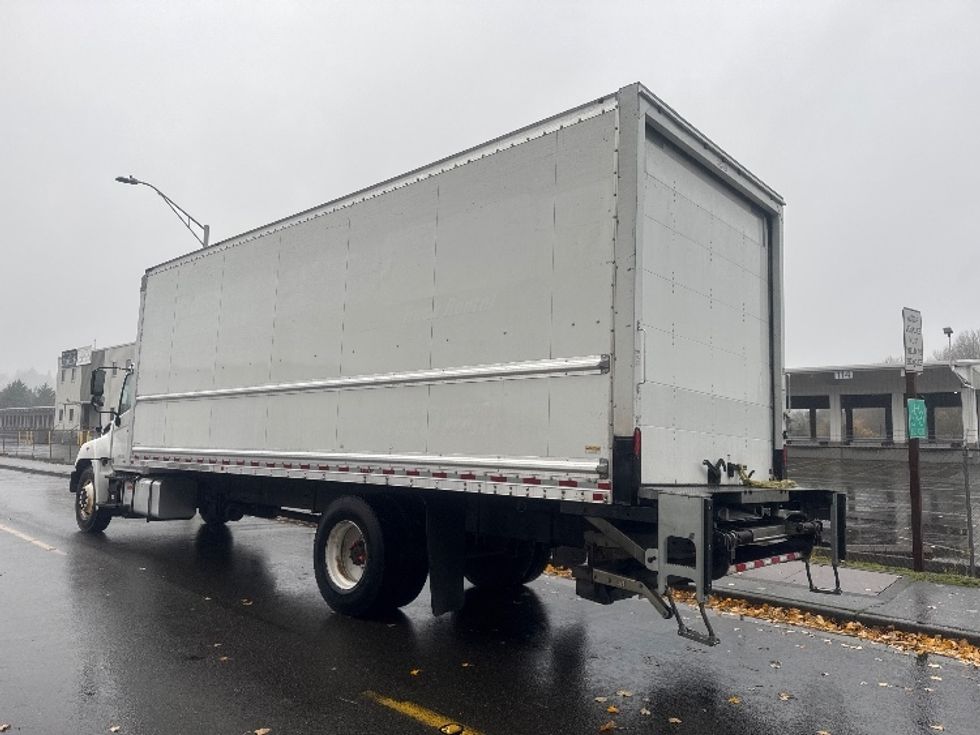 Medium Duty Box Truck-Light and Medium Duty Trucks-Hino-2019-268-Tukwila-WA-204,863\n\t\tmiles-$ 46,750 - Image 26
