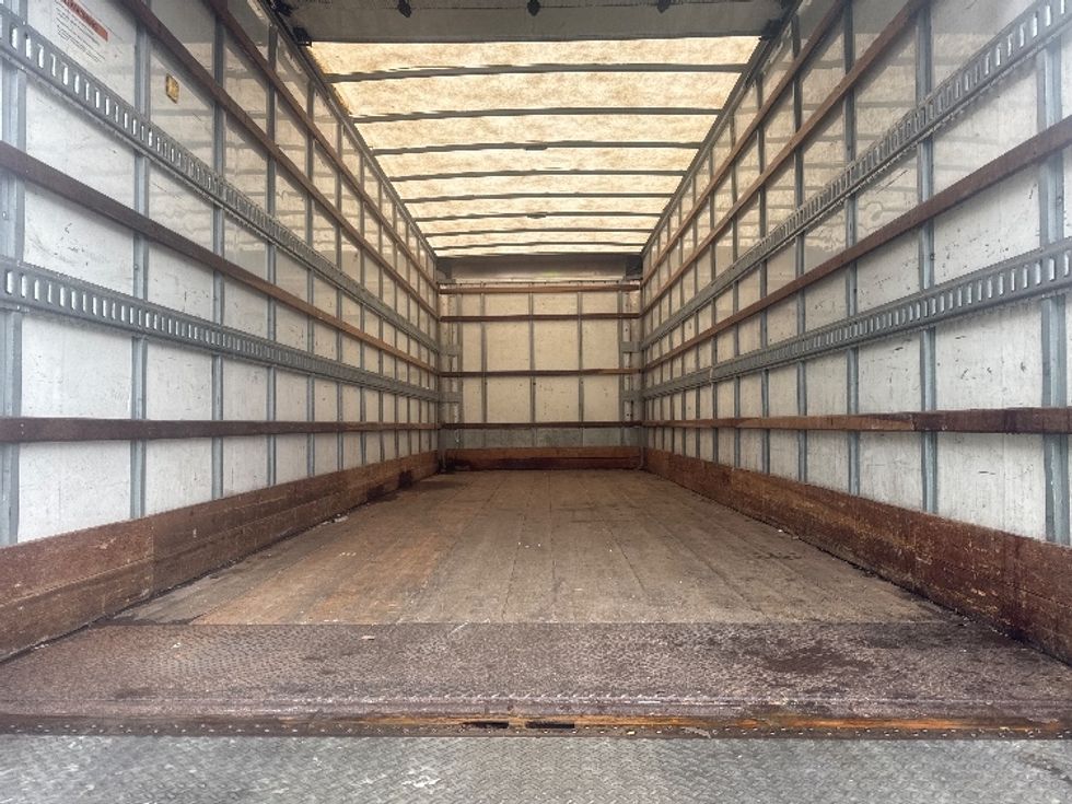 Medium Duty Box Truck-Light and Medium Duty Trucks-Hino-2019-268-Tukwila-WA-204,863\n\t\tmiles-$ 46,750 - Image 7