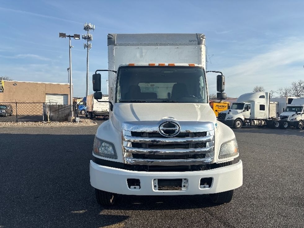 Medium Duty Box Truck-Light and Medium Duty Trucks-Hino-2019-268-West Babylon-NY-164,323\n\t\tmiles-$ 51,750 - Image 2