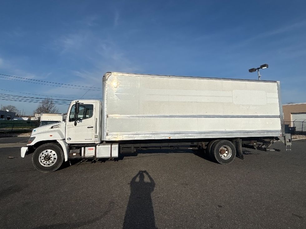 Medium Duty Box Truck-Light and Medium Duty Trucks-Hino-2019-268-West Babylon-NY-164,323\n\t\tmiles-$ 51,750 - Image 4